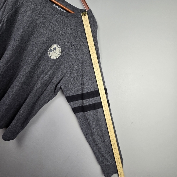 DISNEY PARKS Long Sleeve Tee Shirt Vintage Mickey Mouse Logo Gray Unisex XL - Picture 7 of 11